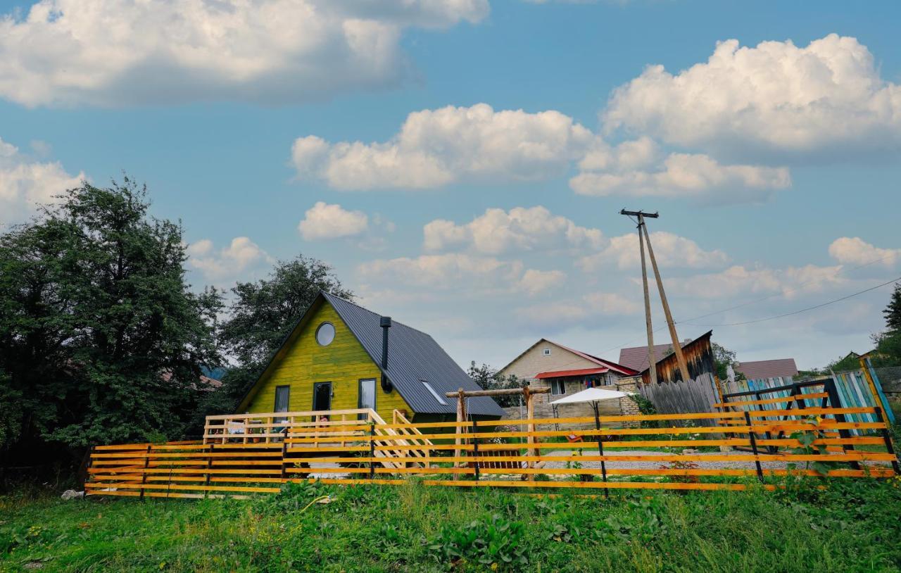 Wooden Cottage "Green House" In Bakuriani Exterior photo