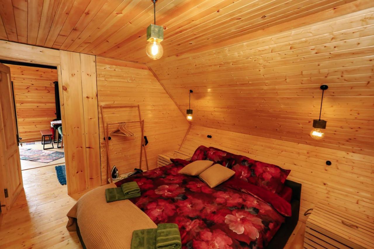 Wooden Cottage "Green House" In Bakuriani Exterior photo